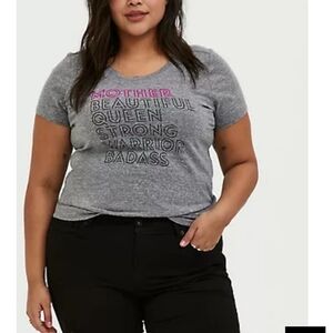 🆕‘Mother. Beautiful. Queen. Strong. Warrior. Badass' Grey Tee